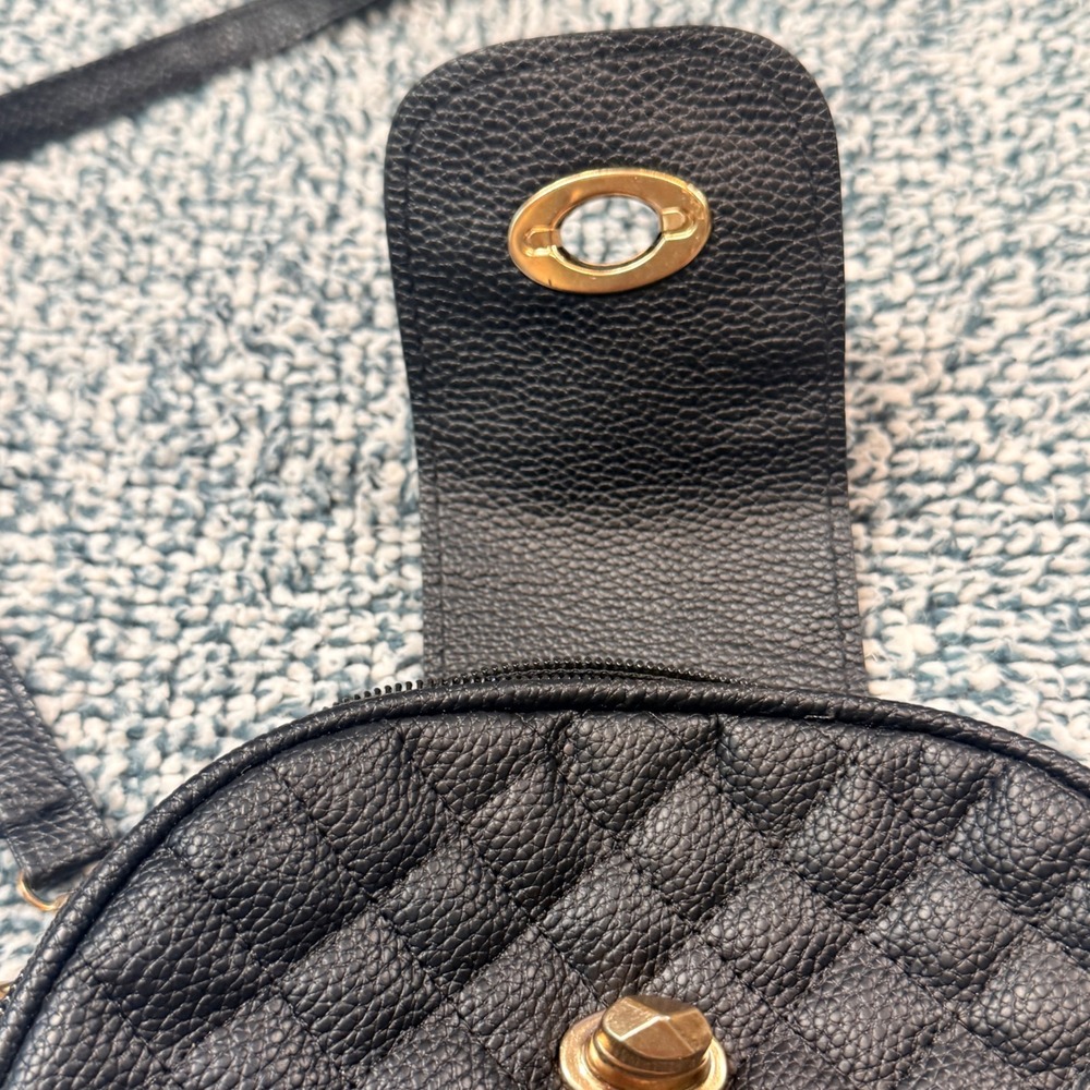 Black Quilted Crossbody Bag Gold Turn Lock Triple Zip Shoulder Purse - Picture 3 of 10